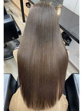 リブレ(Rebre) ナチュラルストレート×グレージュカラー☆☆