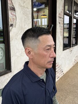 アーマイゼ(Ameise) フェードカット