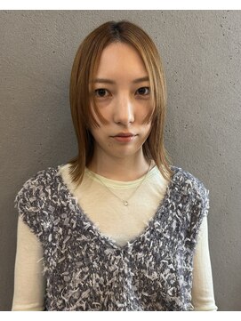 フィルジュ(FiLUGE) 顔周りぷつっとバング×ミディアムボブ