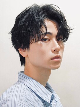 バイフィフス 原宿/表参道(by fifth) スパイラルパーマ　センターパート