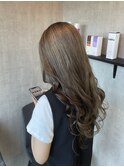 ブラウンベージュ