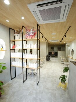 ウブ(Ubu)の写真/【堺東徒歩6分】女性のみのプライベートサロン◇理想に合わせてダメージレスな似合わせカラーをご提案♪