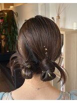アパートメントヘアー&nbsp;ヘアセット/ヘアアレンジ/結婚式/カチモリ/タイト/リボン