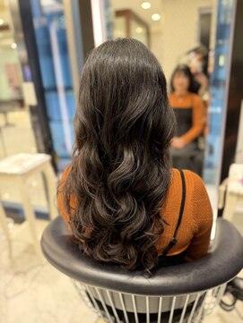 アピッシュ ギンザ(apish ginza) ロングパーマ/デジタルパーマ/コテ巻き風パーマ