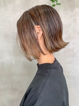 テトヘアー(teto hair) グラデーションカラー、イルミナカラー、前下がりボブ