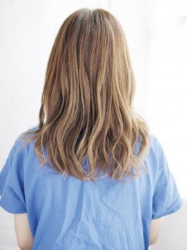 ヘアメイク ナル(hair make nalu) 透け感バングのセミウエットミックスカール