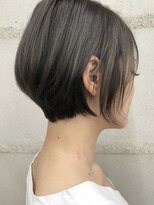 フォンズ(FONS)&nbsp;大人可愛いショートボブ レイヤーカット 長め前髪 チークバング