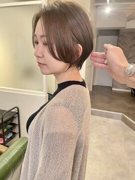 エミヲ 石川町(emiwo) emiwo小川『ゆったり美人ショート』扱いやすく楽々セット