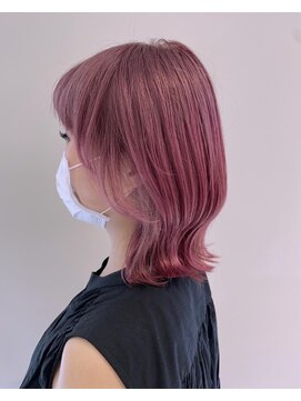 アースコアフュールボーテ 新潟中野山店 (EARTH coiffure beaute) チェリーレッドダブルカラーくびれミディ