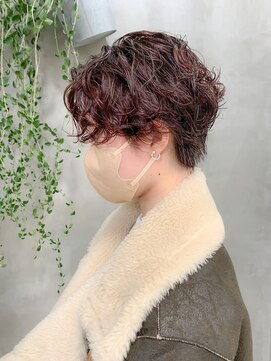 テトヘアー(teto hair) ハンサムショート、ニュアンスパーマ、ピンクブラウン