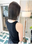 切りっぱなしボブ×オリーブグレージュ