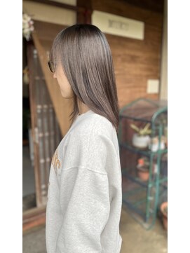 ムク(MUKU) ハイトーンベージュ＋艶感ストレート