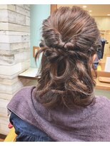 ヘアー バイ ミーズ(hair by Mii’s) 編み込みハーフ