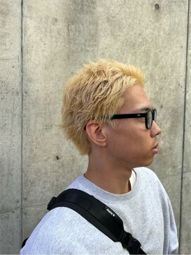 刈部倶楽舞 ブロンドスパイキーショート！