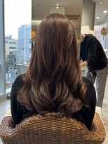 クーラ(Cura)&nbsp;【Cura原宿】小顔カット薄めバングシアーカラーデジタルパーマ