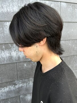 ヒュイル バイ ニアウ(Hwyl by Niau) メンズマッシュセンターパートスパイラルパーマニュアンスパーマ