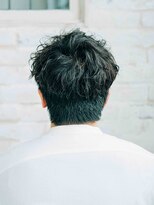 エンネ(enne)&nbsp;enne/センターパート/スパイラルパーマ