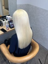 ルシティ(Le City)&nbsp;White blond【ダブルカラー/ブリーチ/髪質改善】