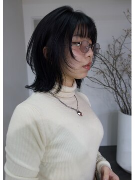 ゾーイダイミョウ(ZOEY daimyo) 大名　レイヤーカット　ブリーチカラー