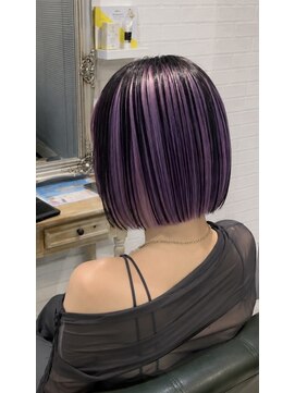 アンディー(&dy) 艶髪パープル 切りっぱなしボブ プリンが気にならない