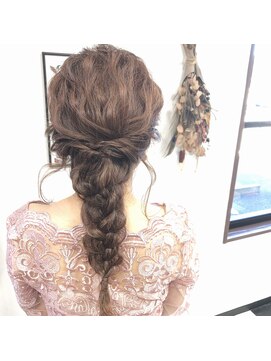 ヘアーデザインサロン スワッグ(Hair design salon SWAG) ワンテールアレンジ　結婚式　二次会セット