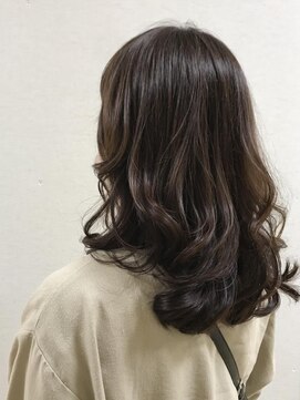 コム(com by neolive) ミディアムカール3