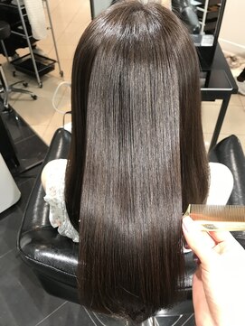 ラブクロムトーキョー オモテサンドウ(LOVECHROME OMOTESANDO) LOVECHROME☆大人かわいいカーキグレージュ+5stepトリートメント