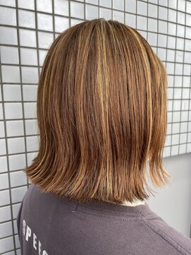 エムタニグチオーブ(M.TANIGUCHI o.r.b) ぱっつりハイライトボブ