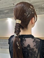 アイヴィー(IVY)&nbsp;タイトなまとめ髪結婚式ヘアアレンジ【肥田亜沙美】