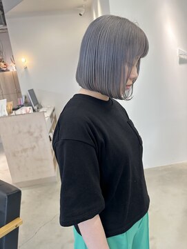 ヴィンスジオ 岐阜駅南(vince gio) シルバーアッシュ / ブリーチ2回 / ボブ / ハイトーン