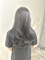 アンダーバーホワイト(_WHITE)&nbsp;ワンカールレイヤー　レイヤーカット　艶カラー