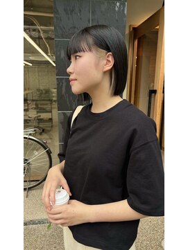 カフネ ジュントス ヨロ(Cafune' juntos YOLO) イヤリングカラー/ボブ