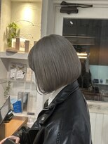 ヘアサロン リーフ(Hair Salon Leaf) シルバーグレー