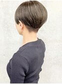 センターパート刈り上げ女子前下がりショートかっこいいショート