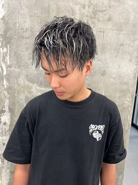 メンズサロン キング 梅田店(Men’s salon K!ng) 波巻きツイストスパイラルパーマ/フェザーパーマ/眉毛