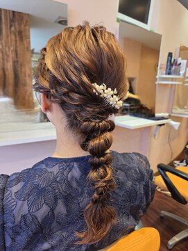 ヘアーメイクサロン ソエル(Sowelu) 編みおろしヘア