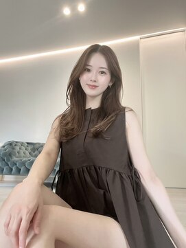 トゥエル バイ ディプティモイラ(tuelu by dipty MOILA) フェミニンナチュラルレイヤー