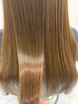 エスカーラ 表参道(THE ESCALA) ハニーベージュ×髪質改トリートメント【タビラマユミ】