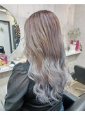 グラデーションホワイトシルバー