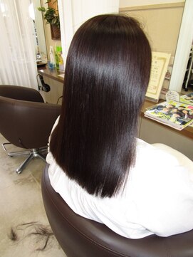 コアフィールフィス(COIFFURE fils) 《見附 今町》ダークカラー 艶髪 ロング