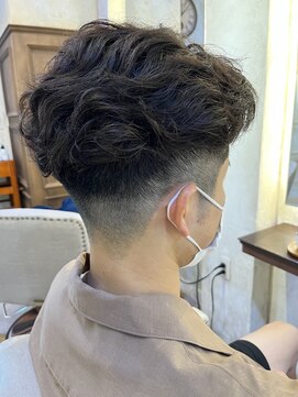 カリーナ(Carina) 〈キシタクヘアー〉外国人風オールバック