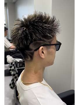 スキル 渋谷(SKILL) フェードカット/バリアート/刈り上げ/メンズショート/短髪