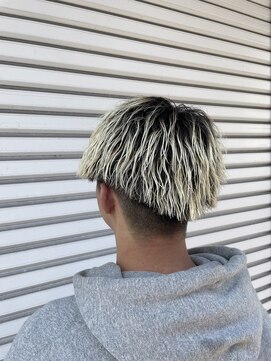 ライズ 綾瀬店(RISE) ブリーチ毛でもパーマ！束感ツイストスパイラルパーマ！