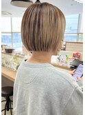 【soso 伊勢田】ぱつっとミニボブ【横浜/ブリーチ】
