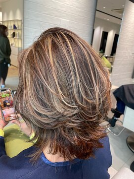 ステア ケース(stair case) 【NATASHA】ミディアムボブレイヤー