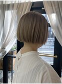 ボブ/ブロンドボブ/ハイトーンカラー/ベージュ
