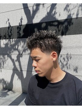 レンゲン(LENGEN) メンズパーマフェードバーバーツイスト理容室カット