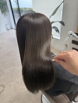 ラヴィリス バイ レム(Raviliss by rem) グレージュカラー