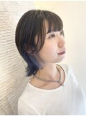 インナーカラーブルー×ウルフカット