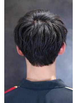 リップス 心斎橋(LIPPS) ファントムマッシュ